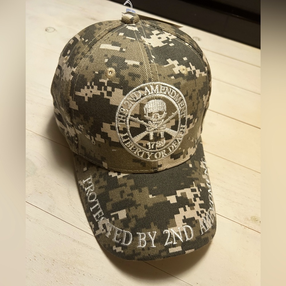 Liberty or Death Protected by the 2nd Amendment Digital Camo Baseball hat NWT